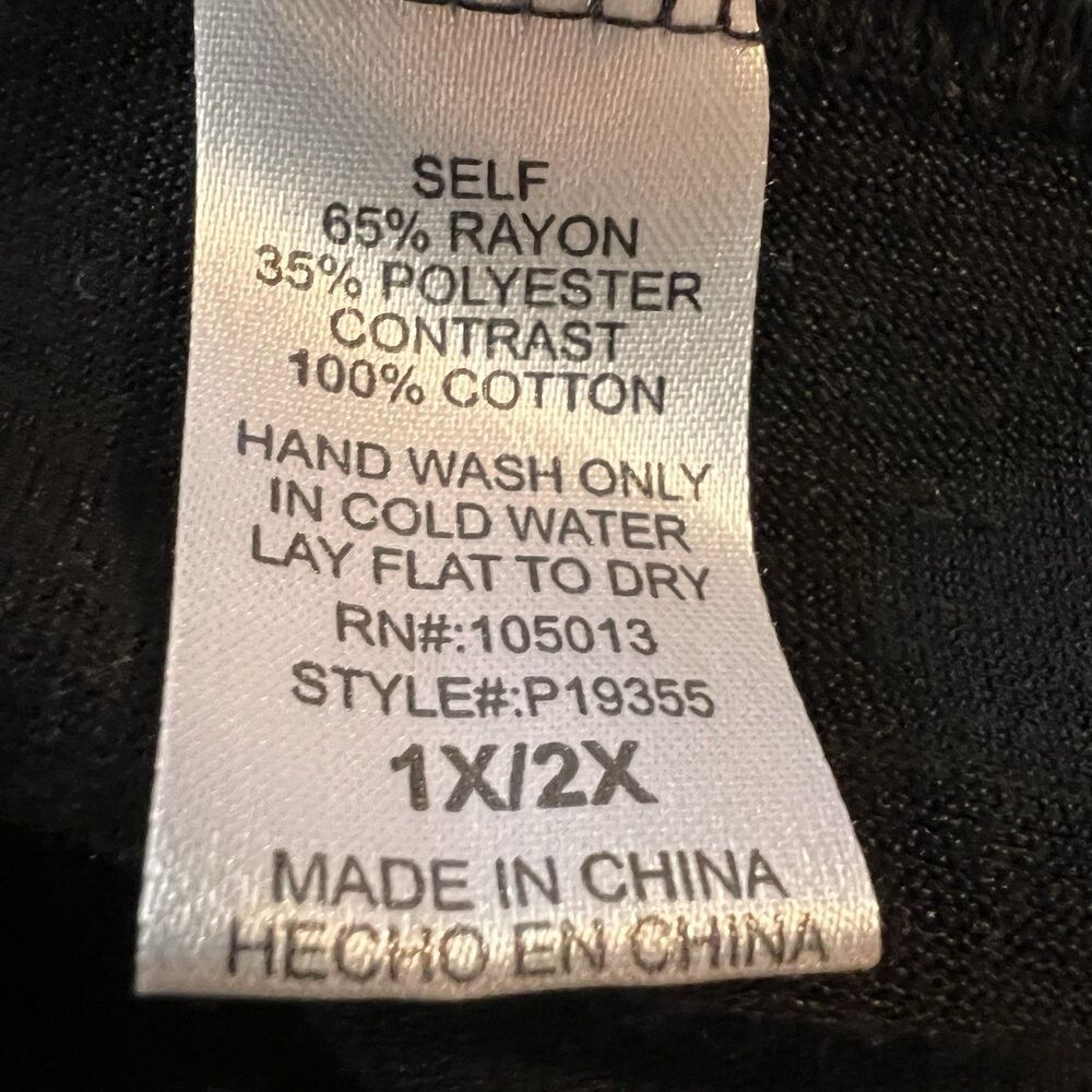 Savannah Jane Women’s Top 1X / 2X Embroidered Cropped Oversized - Picture 6 of 6